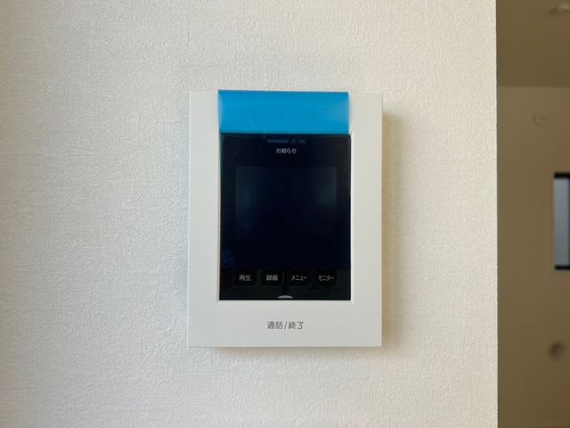̑ -