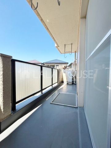 oRj[ -