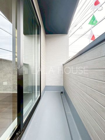 oRj[ -