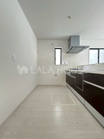 Lb` -