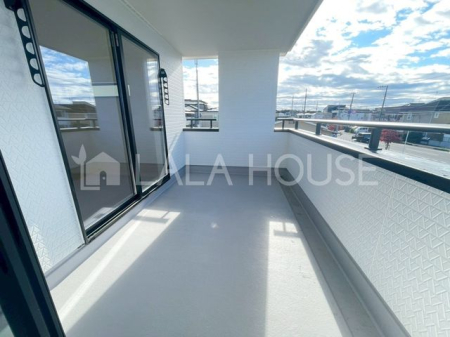 oRj[ ChoRj[ł󕨂R܂