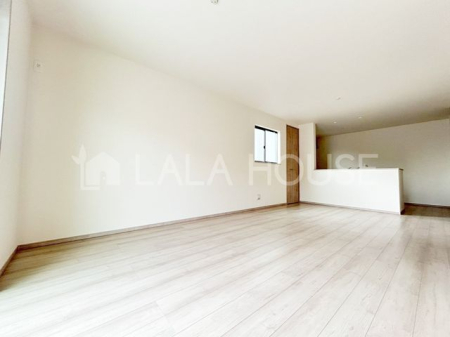 rO i`Ȗؖڒ̏؂̂ʂLXƂ17.7̃rO[