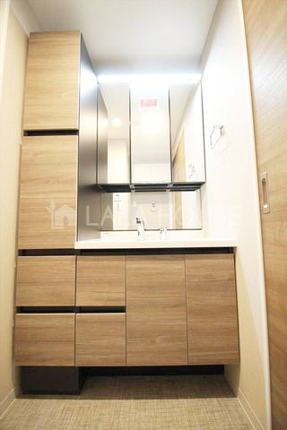 ʑEʏ 3ʃ~[͎̌[Xy[XB͉̂̂BāAXbLVvȐʑɁI