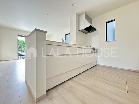 Lb` ړȂĂq̓IȃLb`ƎqĂ₷