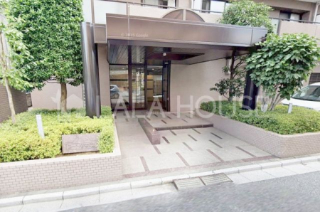 �G���g�����X �I�[�g���b�N�t�����L���ւŕs�R�҂��V���b�g�A�E�g�I���q���܂̂�����Ԃɂ����S�ł���