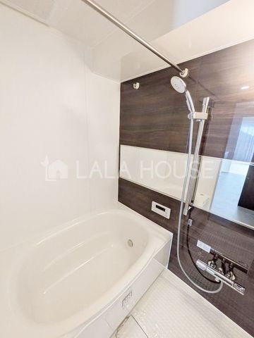 ���� ���������@�t�Ȃ̂ŁA�J�̓���ԕ����C�ɂȂ�G�߂����������ł��܂���