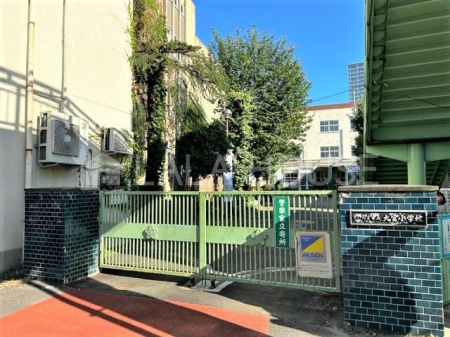 ���ӊ� �������܎s����{���w�Z �k��4���B 300m