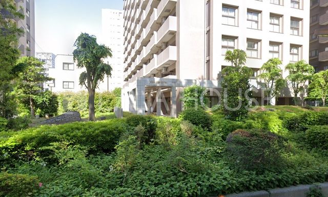 �G���g�����X -