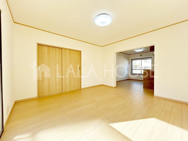 ���r���O �S�����t�H�[���ς݂̐V�����Z�܂��ŁA���K�ȕ�炵���������ŐV�̐ݔ��ƃf�U�C���ŁA�S�n�悢��Ԃ����񋟂��܂��B