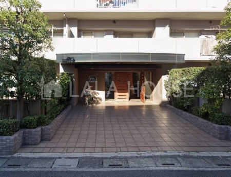 �G���g�����X �I�[�g���b�N�t�����L���ւŕs�R�҂��V���b�g�A�E�g�I���q���܂̂�����Ԃɂ����S�ł���