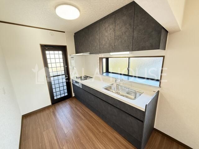 �L�b�`�� ���[�͂̂���V�X�e���L�b�`���I�������薾�邢�L�b�`���X�y�[�X��