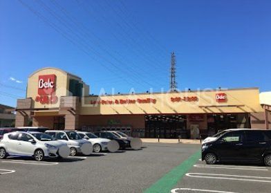 ���ӊ� �x���N�������܋g�쒬�X �k��3���B 300m