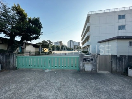 ���ӊ� �������܎s���卻�y���w�Z �k��9���B 640m