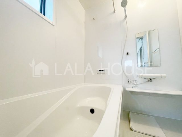 ���� ���������@�t�Ȃ̂ŁA�J�̓���ԕ����C�ɂȂ�G�߂����������ł��܂��B