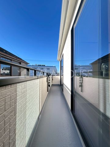 �o���R�j�[ -