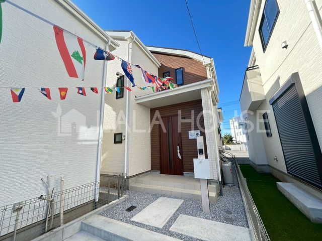 ���n�O�ώʐ^ ����w�o�X11���u��v�ہv���9���B�A���I����܂ŎԂŖ�4���E���]��6���I�X�[�p�[�E�R���r�j�E�h���b�O�X�g�A�k��11��������