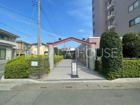 �G���g�����X -