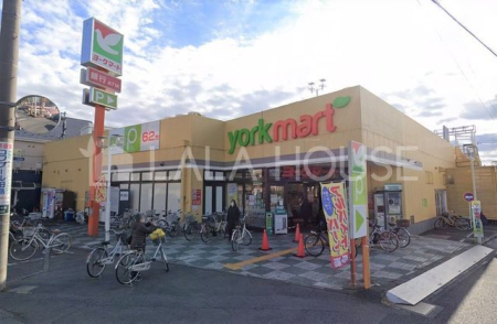 ���ӊ� ���[�N�}�[�g��{�쒆��X �k��11���B 830m