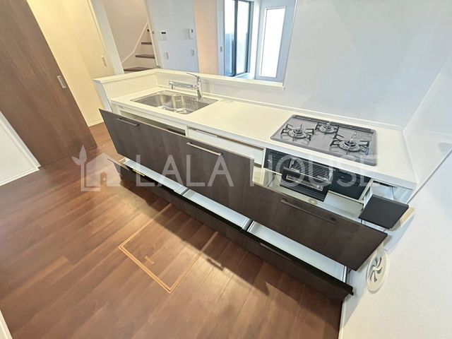 �L�b�`�� ���[�͂̂���V�X�e���L�b�`���I