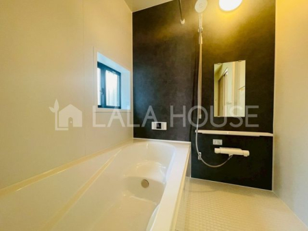 ���� ���������@�t�Ȃ̂ŁA�J�̓���ԕ����C�ɂȂ�G�߂����������ł��܂��B