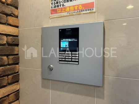 ���̑� �I�[�g���b�N�t�����L���ւŕs�R�҂��V���b�g�A�E�g�I���q���܂̂�����Ԃɂ����S�ł���