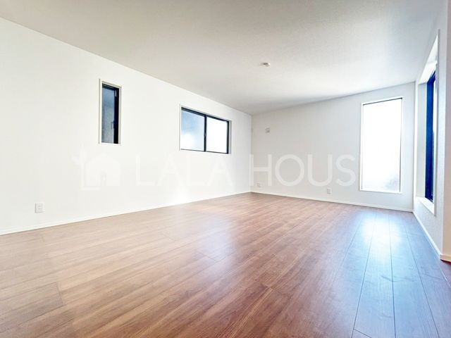 ���r���O �z����ǍD�B�������̍������ޖ��邢�����͌��M����ߖ�ł��܂��B