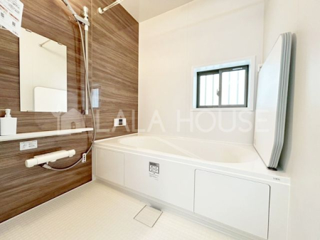 ���� ���������@�t�Ȃ̂ŁA�J�̓���ԕ����C�ɂȂ�G�߂����������ł��܂���A�������ʎ{�H��