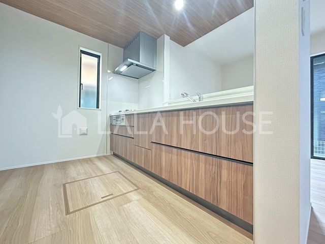 �L�b�`�� �V����ؖڒ��N���X�̗�����������ԁ�