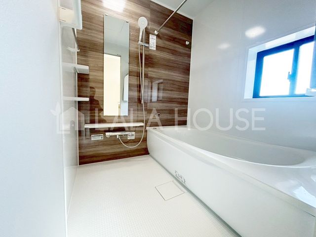 ���� ���������@�t�Ȃ̂ŁA�J�̓���ԕ����C�ɂȂ�G�߂����������ł��܂��B