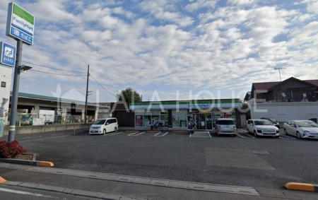 ���ӊ� �t�@�~���[�}�[�g�������ܕʏ����X �k��4���B 330m