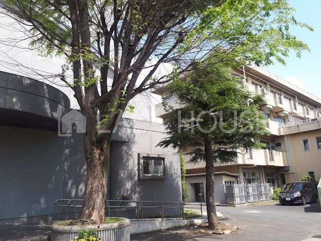 ���ӊ� �������܎s����Β��w�Z �k��13���B 980m