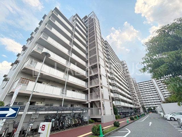 ���n�O�ώʐ^ ����w�k��3���I�y�b�g�����