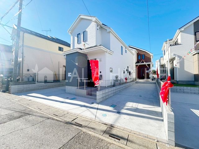 ���n�O�ώʐ^ ����w�o�X11���u��v�ہv���9���B�A���I����܂ŎԂŖ�4���E���]��6���I�X�[�p�[�E�R���r�j�E�h���b�O�X�g�A�k��11��������