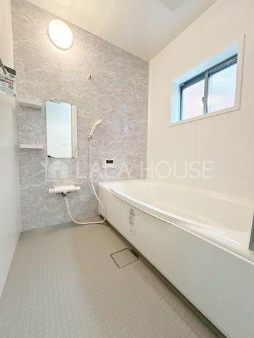 ���� ���������@�t�Ȃ̂ŁA�J�̓���ԕ����C�ɂȂ�G�߂����������ł��܂��B