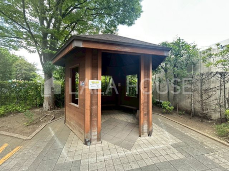 �G���g�����X -