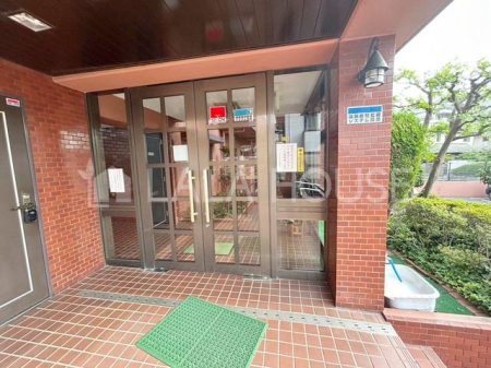 �G���g�����X -