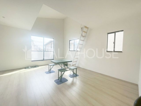 ���r���O �z����ǍD�B�������̍������ޖ��邢�����͌��M����ߖ�ł��܂��B