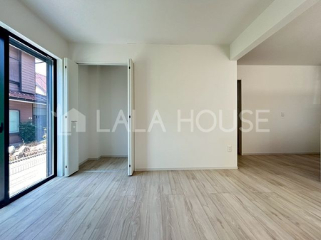 ���[ ���r���O���[