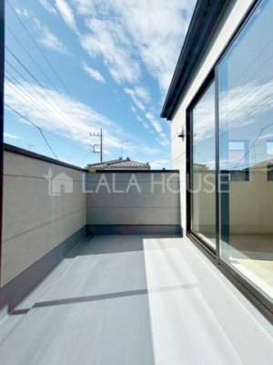 �o���R�j�[ -