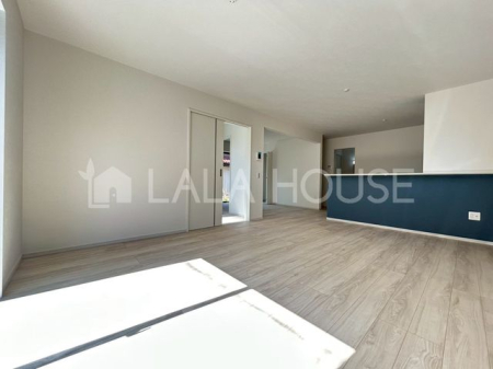 ���r���O �Ƒ��S���喞�����������ꂽ�f�U�C���ƍŐV�@�\�ŐS�n�̂悢���Z��Ԃ����񋟂��܂��B