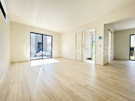 ���r���O �z����ǍD�B�������̍������ޖ��邢�����͌��M����ߖ�ł��܂��B