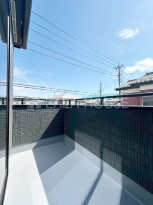 �o���R�j�[ -