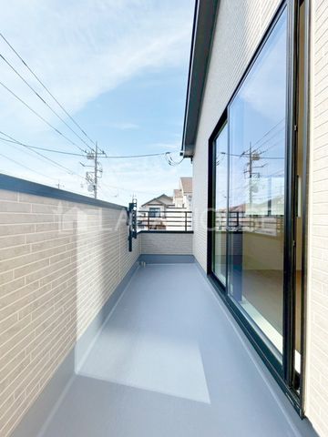 �o���R�j�[ -