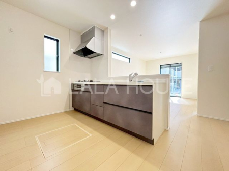 �L�b�`�� -