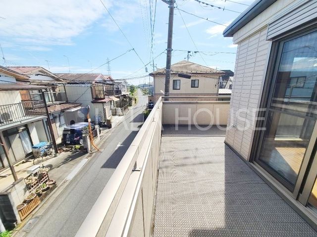 �o���R�j�[ ���󕨂������Ղ花����L���̃��C�h�o���R�j�[��