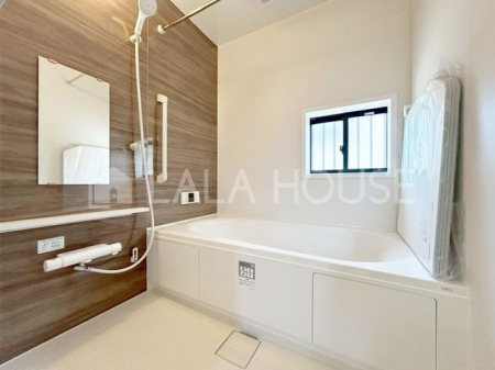 ���� ���������@�t�Ȃ̂ŁA�J�̓���ԕ����C�ɂȂ�G�߂����������ł��܂��B