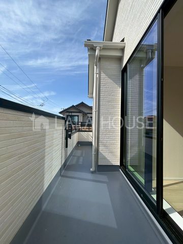 �o���R�j�[ -