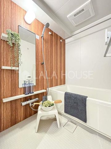 ���� ���������@�t�Ȃ̂ŁA�J�̓���ԕ����C�ɂȂ�G�߂����������ł��܂��B