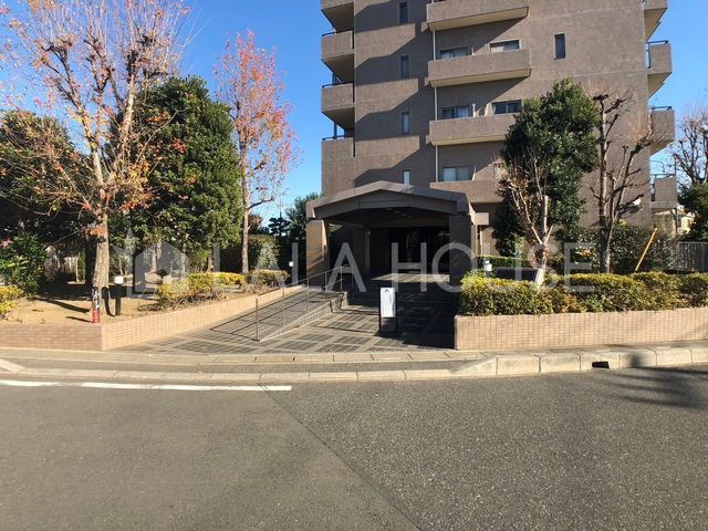 �G���g�����X -