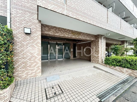 �G���g�����X -